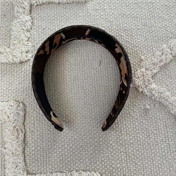 Louis Vuitton Headband - Picture 7 of 11